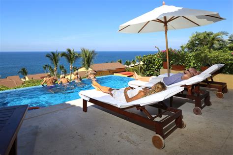 Four Seasons Twin Villas - Luxury Private Retreat in Punta Mita