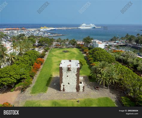 San Sebastian La Image & Photo (Free Trial) | Bigstock