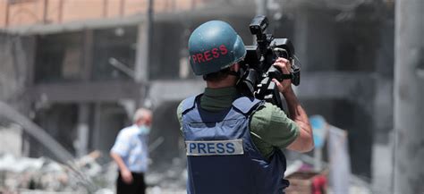 Asymmetric War and Its Journalists - Dissent Magazine