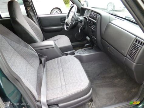 1999 Jeep Cherokee Sport 4x4 interior Photo #79783319 | GTCarLot.com