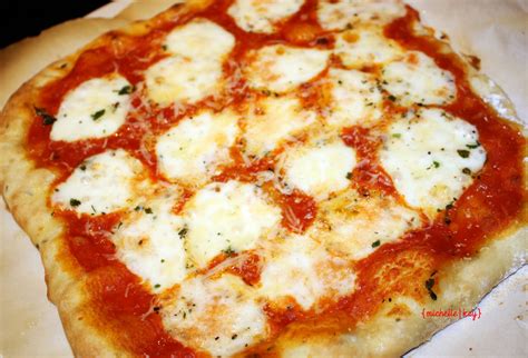 I'm Just Playing with Food!: Fresh Mozzarella Pizza