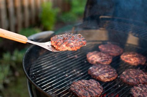 16 Tips for Perfectly Grilled Burgers - Cheery Kitchen