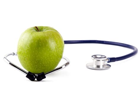 Why You Should Never Peel an Apple - Dr. Ann Wellness