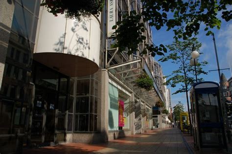 The Castle Court, Belfast © Albert Bridge cc-by-sa/2.0 :: Geograph Ireland