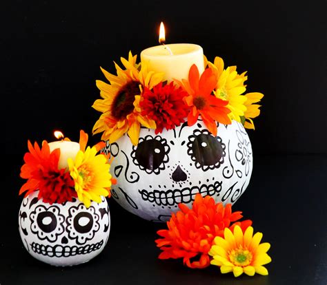 Easy to Make Day of the Dead Skull Pumpkin Candle Holders