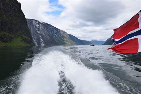 A Breathtaking Taste of Norway: Sognefjord in a Nutshell (With images) | Travel blog, Travel ...