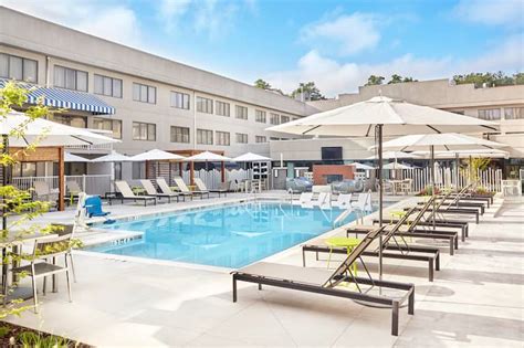 DoubleTree Hotels in Murfreesboro, TN - Find Hotels - Hilton