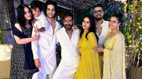 Nysa Devgan poses with Kajol, Ajay Devgn and Yug Devgan at Diwali celebrations | Bollywood ...