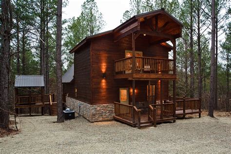 Hillside Hideaway Cabin in Broken Bow, OK - Sleeps 4+ - Hidden Hills Cabins