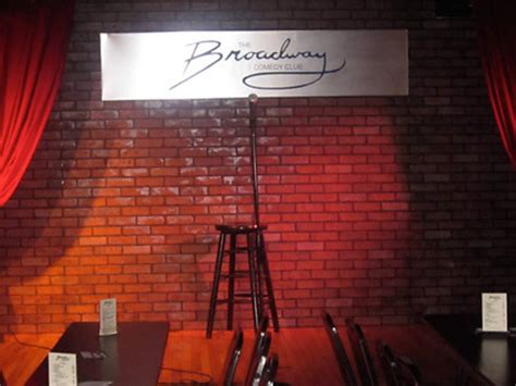 Best Comedy Clubs in NYC to See Stand-up and Improv