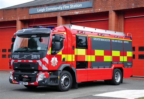 Rosenbauer UK (@RosenbauerUK) | Твіттер | Fire trucks, Fire trucks pictures, Emergency vehicles