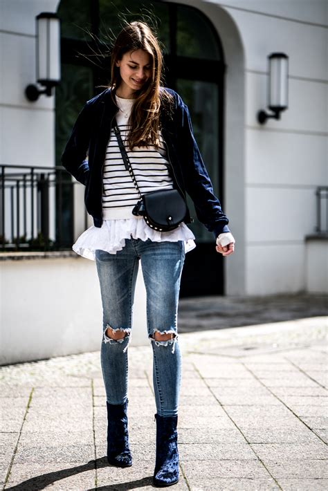 Blue Velvet Boots || What to wear in spring || Fashionblog Berlin