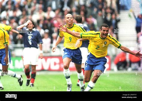 Ronaldo brazil world cup hi-res stock photography and images - Alamy