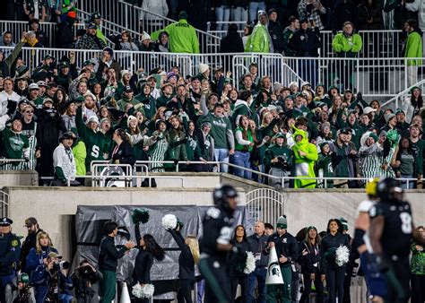 21 ejected from Spartan Stadium during Michigan-MSU football game ...