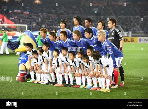 Kanagawa, Japan. 12th Mar, 2014. F Yokohama F Marinos team group line-up Football/Soccer ...