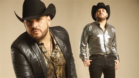 El Komander regresa a los corridos con 'Amado Carrillo' y el disco ...