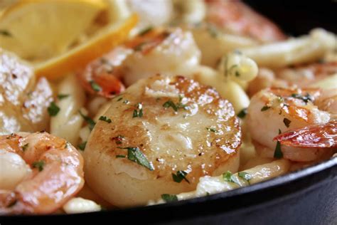 Seafood Pasta with Shrimp and Scallops (and Garlic!) - Christina's Cucina