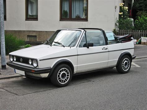 File:Vw golf 1 cabrio v sst.jpg - Wikimedia Commons