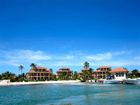 Travelmoon: Hotel Spotlight: Coco Beach Resort