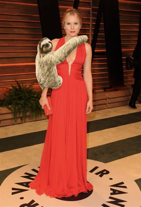 What If Kristen Bell Could Carry a Sloth on the Red Carpet? A Girl Can ...