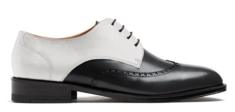 Quarter Brogue shoes - black & white leather