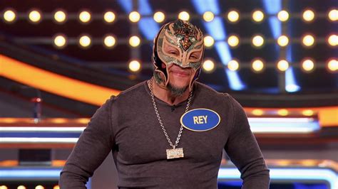 WWE Wrestler Rey Mysterio and His Daughter Aalyah Play Fast Money - Celebrity Family Feud - Vcbela