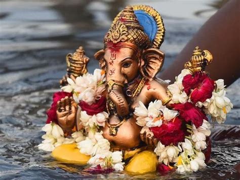 Ganpati Visarjan 2024: Shubh Muhurat, Rituals and Timing for One and a Half Day Ganesh Immersion ...