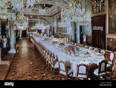 Palacio real madrid dining hi-res stock photography and images - Alamy