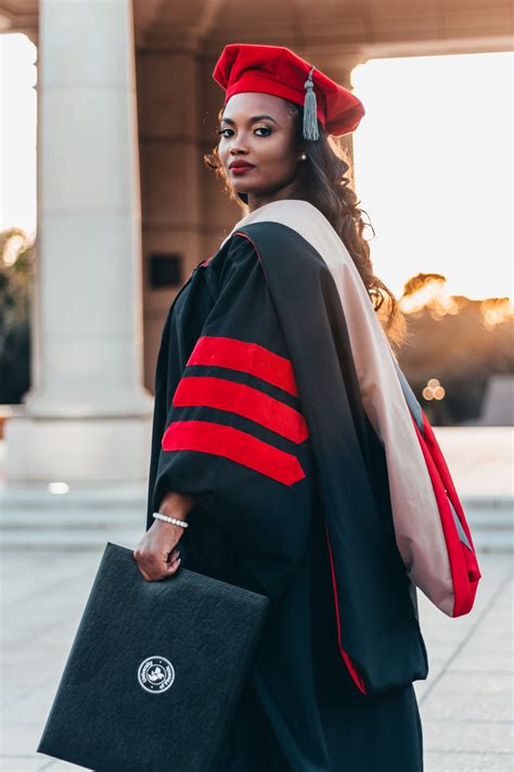 Dr. Carla Pennington’s Doctoral Graduation 2019 | Grad photoshoot, Graduation photoshoot ...