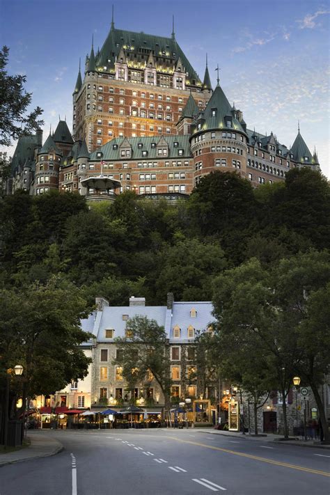 Fairmont Le Chateau Frontenac towering above Old Québec : beautifultrees