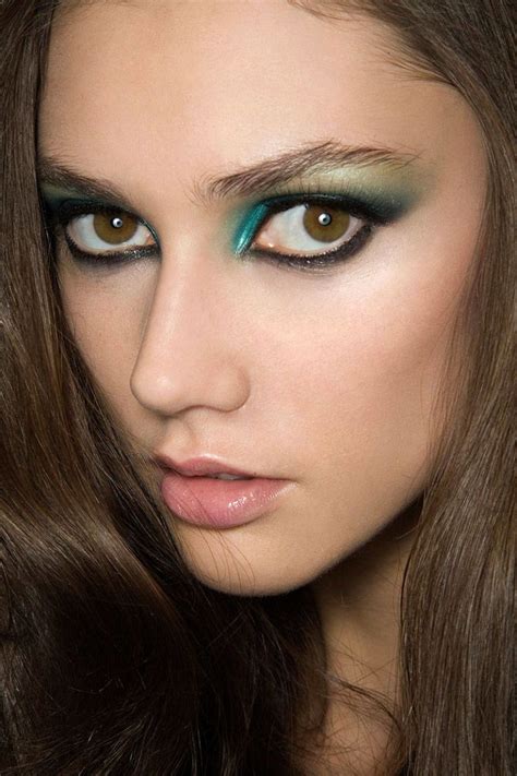 Pat McGrath Greatest Runway Hits - Makeup Artist Pat McGrath Best Looks