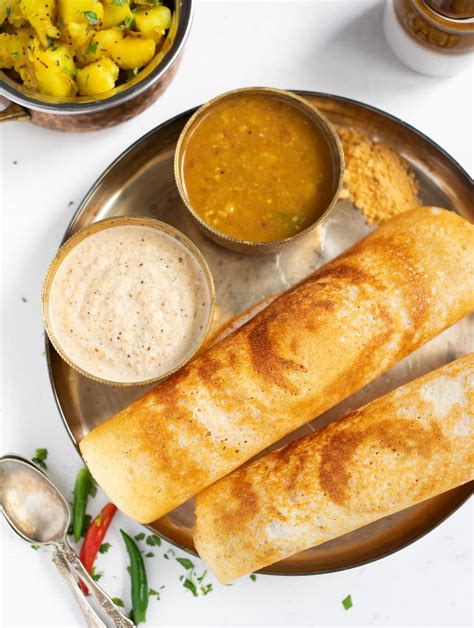 How to make Dosa (Crispy Dosa Recipe) - Piping Pot Curry