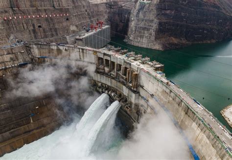 Concrete pouring for China's new mega hydropower dam completed | Ukrainian news