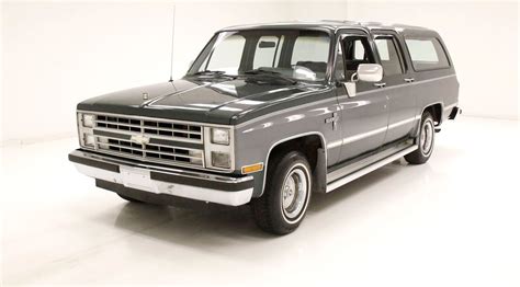 1988 Chevrolet Suburban | Classic Auto Mall