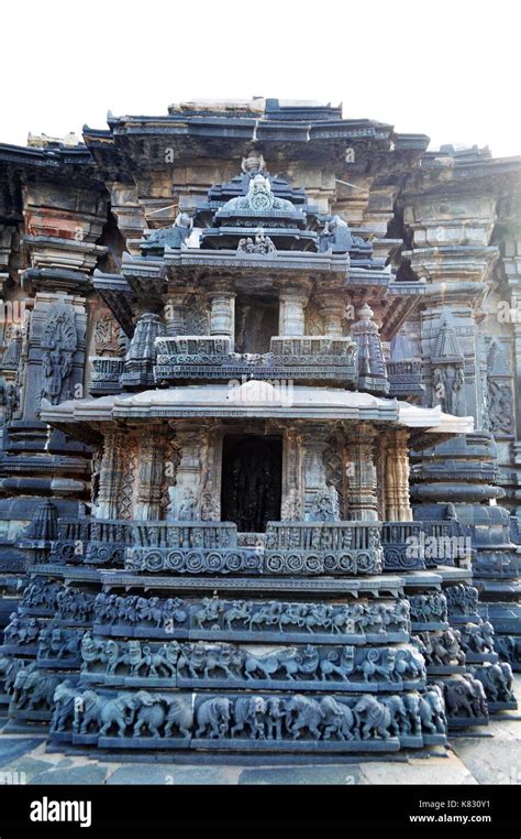 Hoysala : Chennakesava Temple Belur Stock Photo - Alamy