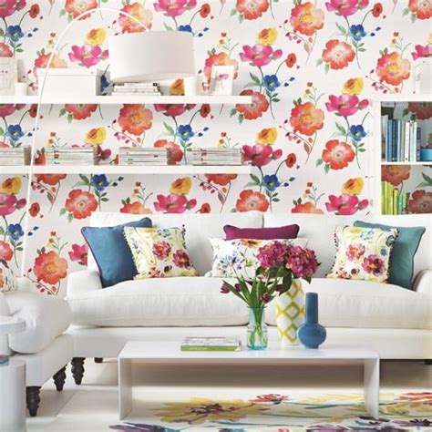 Free download Living room with bold floral wallpaper Living room ...