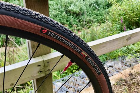 Review – Hutchinson Tires Overide Tubeless Gravel Tyres