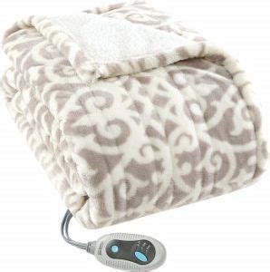 Best 5 Small Electric Heated Blanket & Throw In 2022 Reviews