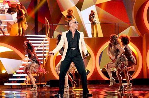 Pitbull Time of Our Lives videoclip