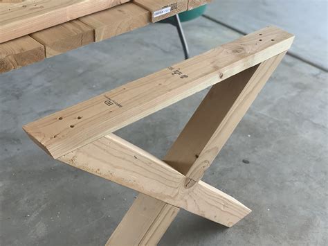 Build Your own X-Leg Outdoor Table - Honeybear Lane