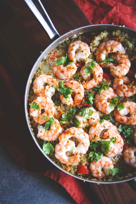 One Pot Thai Shrimp and Quinoa - Sweetphi