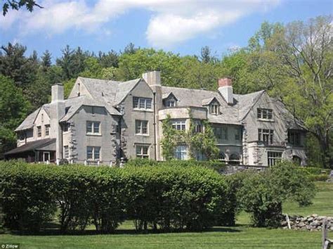 Anderson Cooper buys historic multi-million dollar Connecticut mansion ...