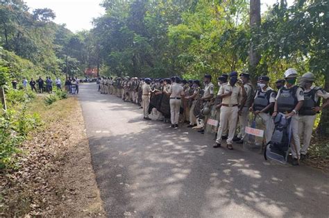 IIT-Goa campus violence: Police file FIRs against protesters - IBTimes ...