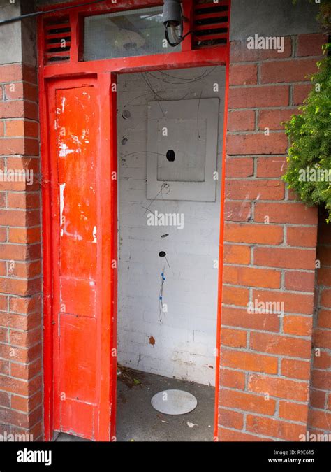 Old Red Phone Booth Stock Photo - Alamy