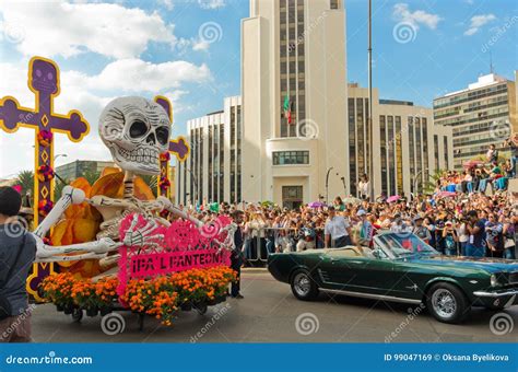 Day of the Dead Parade in Mexico City. Editorial Stock Image - Image of ...