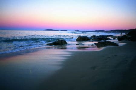 Exploring Rainbow Beach – A Perfect Gateway To Fraser Island