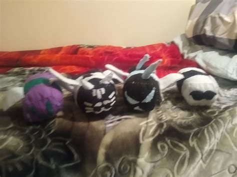 Bee swarm simulator homemade plushies by SmudgeStudios on DeviantArt