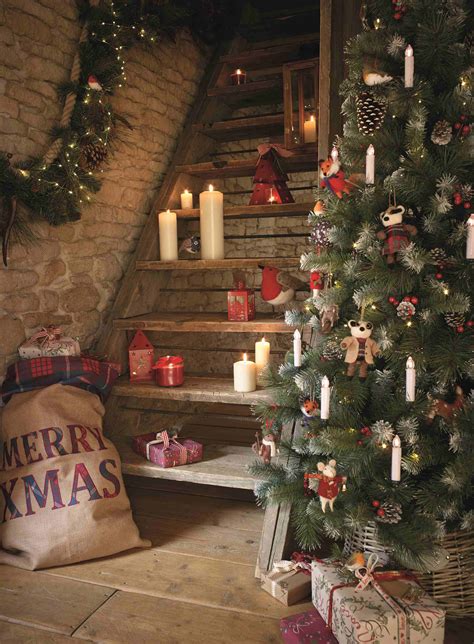 A Rustic Christmas | Living in Magazines