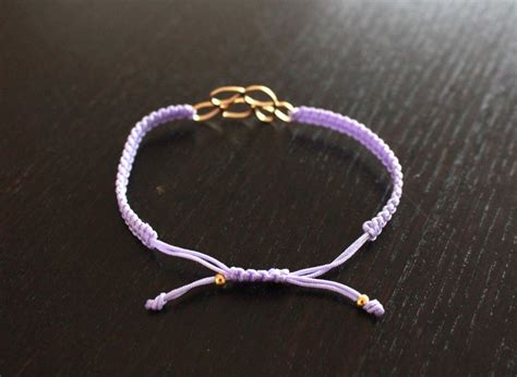 How to make an adjustable knot!! | Macrame bracelets, Macrame bracelet diy, Making bracelets ...