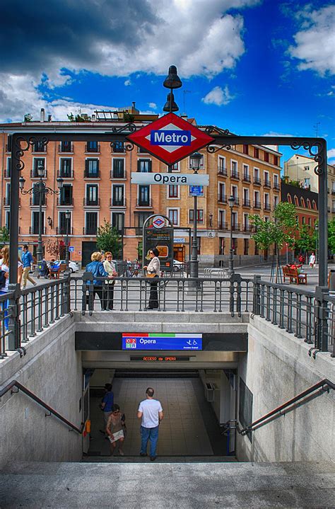 Madrid Metro Opera